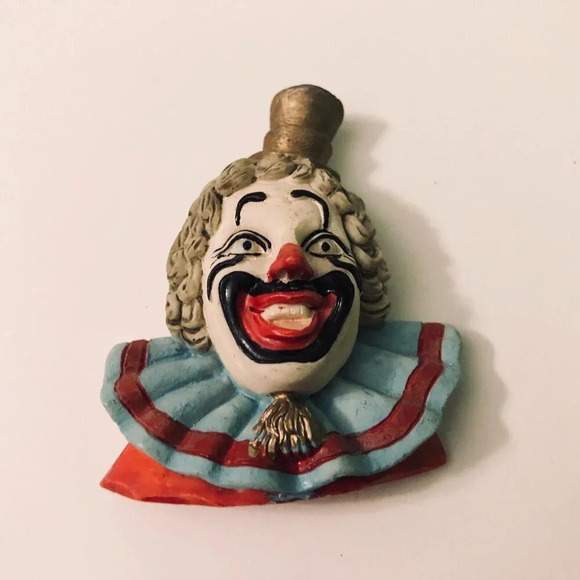 Vintage Refrigerator Magnets Clowns Set of 2 Fridge Magnets - Picture 8 of 12
